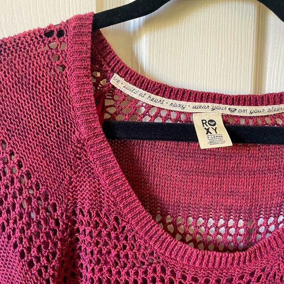 Wild at heart Roxy scoop neck sweater. Extra large, junior. Cranberry color. - Picture 3 of 3